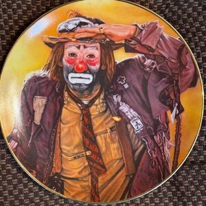 Collector plate featuring the Weary Willie, portrayed by Emmett Kelly